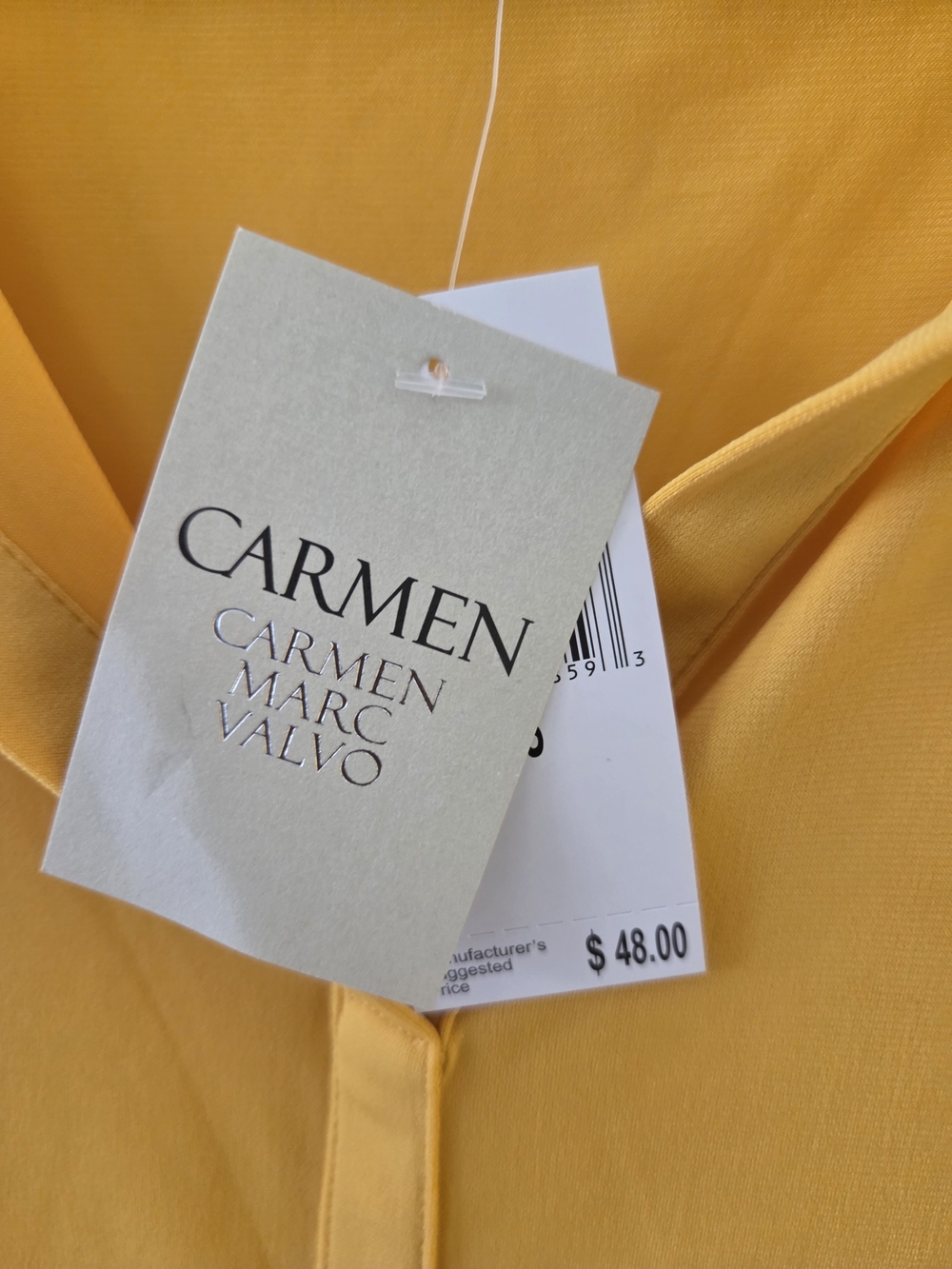 Carmen Marc Valvo Mustard Short Sleeve V-Notch Top with Shoulder Cutwork - Picture 5 of 7